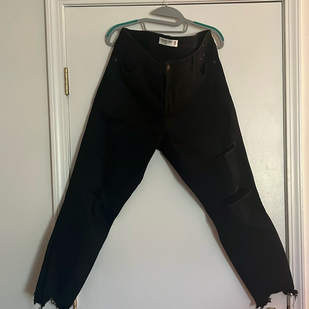 Abercrombie and fitch distressed skinny jeans.